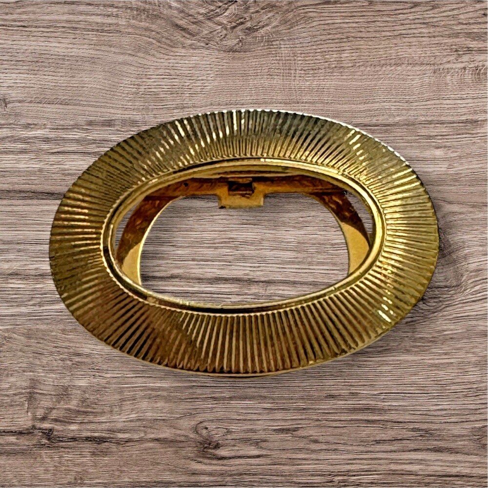 Vintage Lieba USA Gold Tone Textured Oval Scarf Clip Convertible Brooch